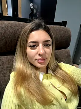 Snapshot of Jasmine_urPrincess chatting on 11.07.25 Jasmine urPrincess online show from 11.07.25