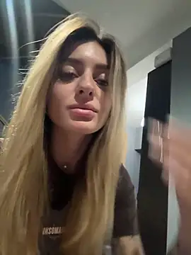 Snapshot of Jasmine_urPrincess chatting on 11.13.25 Jasmine urPrincess online show from 11.13.25