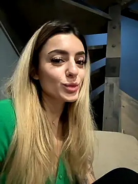 Snapshot of Jasmine_urPrincess chatting on 11.17.25 Jasmine urPrincess online show from 11.17.25