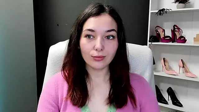 Snapshot of Meagn_Extasy chatting on 05.18.26 Meagn Extasy online show from 05.18.26