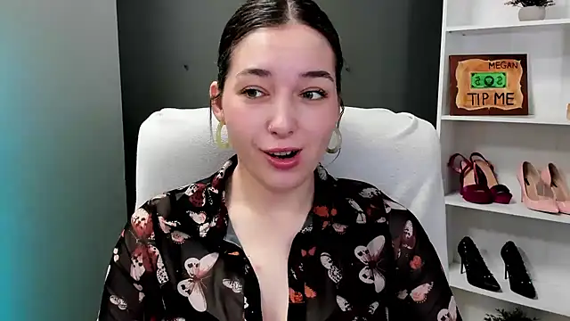 Snapshot of Meagn_Extasy chatting on 05.25.26 Meagn Extasy online show from 05.25.26