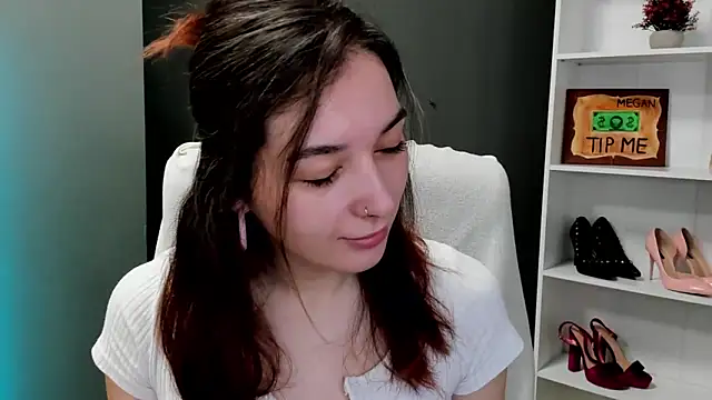 Snapshot of Meagn_Extasy chatting on 05.29.26 Meagn Extasy online show from 05.29.26
