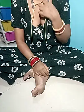 Snapshot of Angel-life chatting on 10.24.25 Angel-life online show from 10.24.25