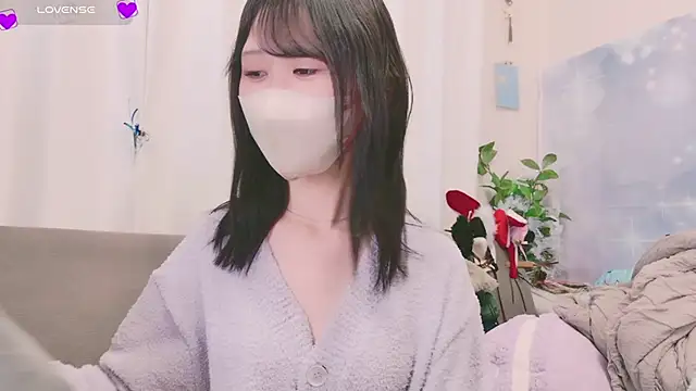 Snapshot of Conatsu chatting on 01.22.25 Conatsu online show from 01.22.25