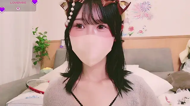 Snapshot of Conatsu chatting on 10.09.25 Conatsu online show from 10.09.25