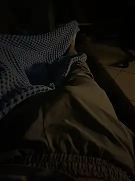 Snapshot of Antalyaburak chatting on 12.18.24 Antalyaburak online show from 12.18.24