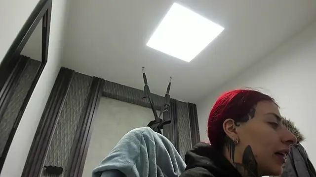 Snapshot of selene_red_ chatting on 02.19.26 selene red online show from 02.19.26