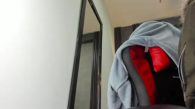 Snapshot of selene_red_ chatting on 03.09.26 selene red online show from 03.09.26