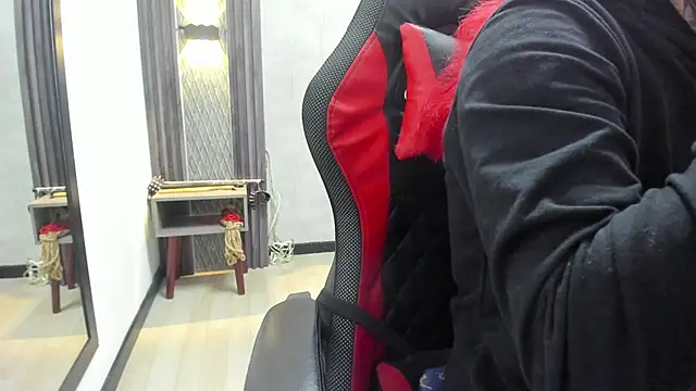 selene red  online show from 06.22.26