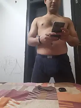 Snapshot of Desiglass_sex chatting on 02.26.26 Desiglass sex online show from 02.26.26