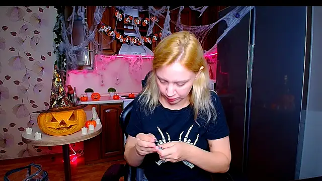 SexyNadi online show from 10.30.25