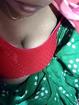 Snapshot of DARK_WINE_ chatting on 11.16.25 DARK WINE online show from 11.16.25