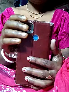 Snapshot of DARK_WINE_ chatting on 12.15.25 DARK WINE online show from 12.15.25