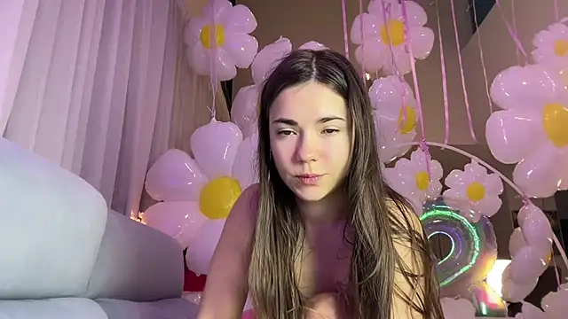 Snapshot of Mika_Miller chatting on 03.08.26 Mika Miller online show from 03.08.26