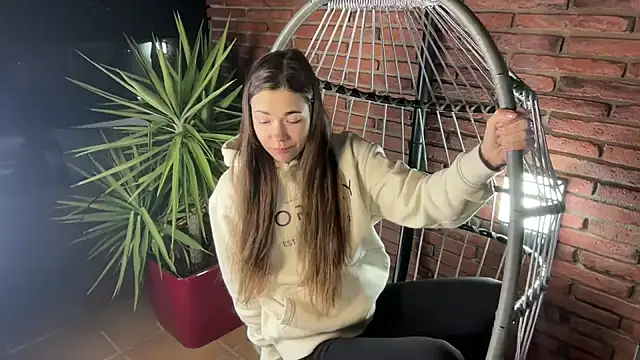 Snapshot of Mika_Miller chatting on 03.13.26 Mika Miller online show from 03.13.26