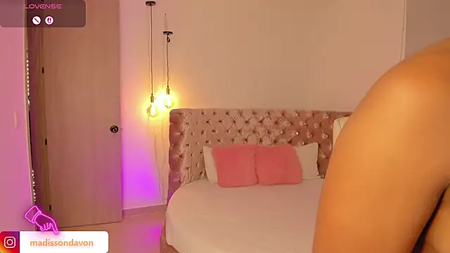 Snapshot of madisson_davon chatting on 03.21.26 madisson davon online show from 03.21.26