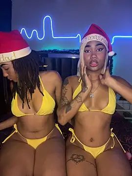 Snapshot of Lya-Kasandra chatting on 12.10.24 Lya-Kasandra online show from 12.10.24