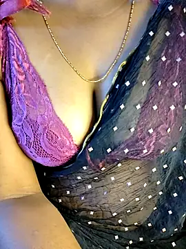 Snapshot of VR_here_4U chatting on 02.18.26 VR here 4U online show from 02.18.26