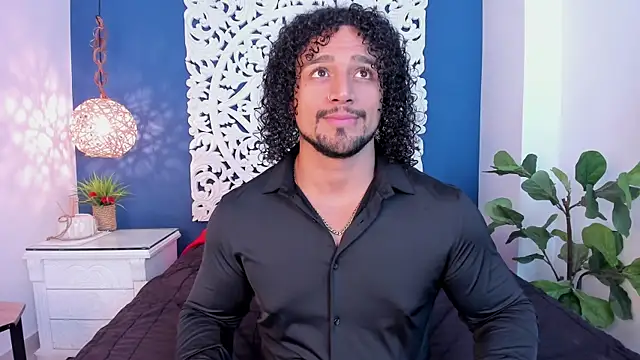 MikeEstevess online show from 02.08.25