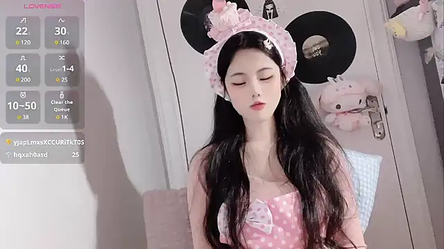 Qedgjwyz1 online show from 03.18.25