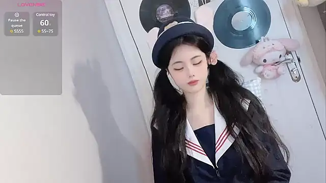 Qedgjwyz1 online show from 03.22.25