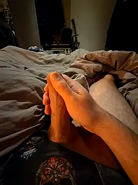 Snapshot of ruffuuss chatting on 10.21.25 ruffuuss online show from 10.21.25