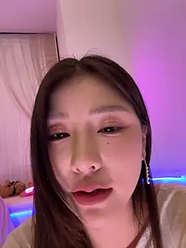 Snapshot of Momoever123456 chatting on 03.11.26 Momoever123456 online show from 03.11.26