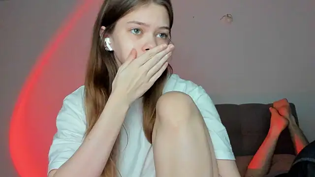 Snapshot of chansetolove chatting on 02.28.26 chansetolove online show from 02.28.26