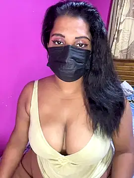 Snapshot of NOORA-GIRL chatting on 09.27.25 NOORA-GIRL online show from 09.27.25