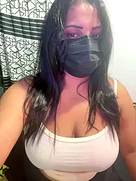 Snapshot of NOORA-GIRL chatting on 11.26.25 NOORA-GIRL online show from 11.26.25