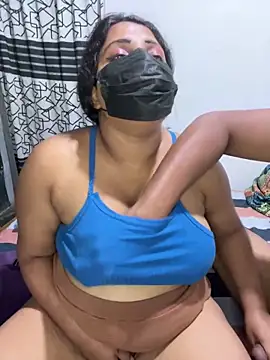 Snapshot of NOORA-GIRL chatting on 12.01.25 NOORA-GIRL online show from 12.01.25