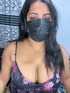 Snapshot of NOORA-GIRL chatting on 12.03.25 NOORA-GIRL online show from 12.03.25