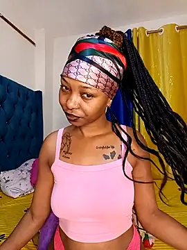 Snapshot of Licia_harvin chatting on 11.11.25 Licia harvin online show from 11.11.25