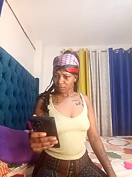 Snapshot of Licia_harvin chatting on 11.12.25 Licia harvin online show from 11.12.25