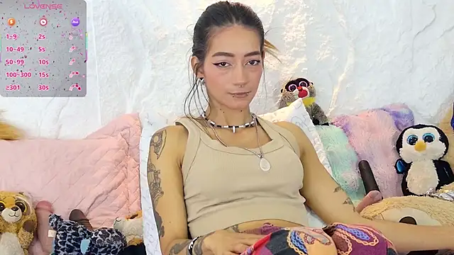 zorravioletta1 online show from 10.13.25