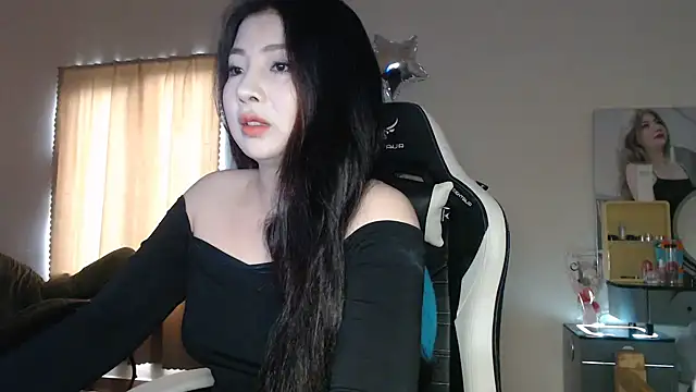 Snapshot of MiMi_0293 chatting on 03.09.26 MiMi 0293 online show from 03.09.26