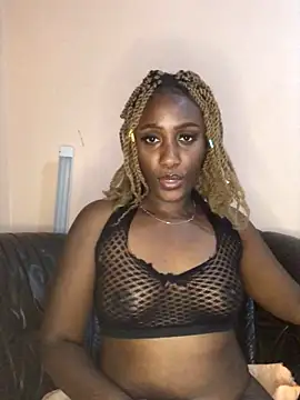 Snapshot of Lola_kims chatting on 01.06.25 Lola kims online show from 01.06.25