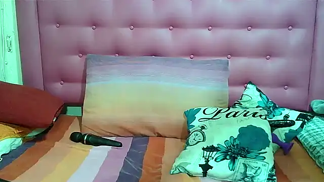 Snapshot of DIRTYTALKINQUEEN chatting on 03.21.25 DIRTYTALKINQUEEN online show from 03.21.25