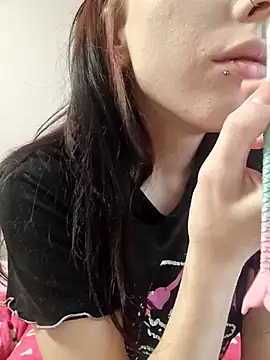  Alice 0-0 online show from 10.10.25