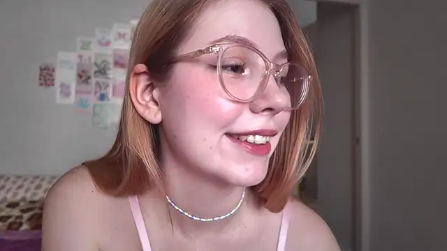 Snapshot of HoneyAudrey chatting on 01.15.26 HoneyAudrey online show from 01.15.26