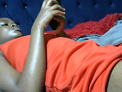 Creamy dolly online show from 03.05.26