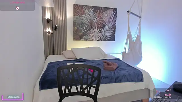 Snapshot of emma_alice_ chatting on 03.04.26 emma alice online show from 03.04.26