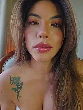 Karen San Miguel online show from 12.15.25