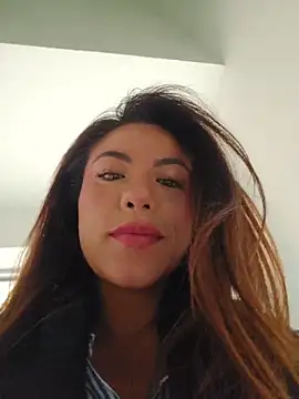 Karen San Miguel online show from 06.03.26