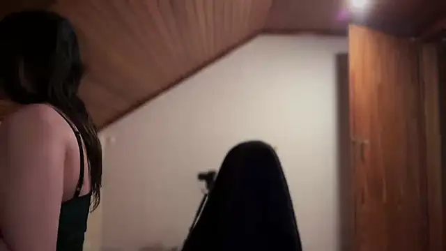 JeSuisUnTapin online show from 02.04.25