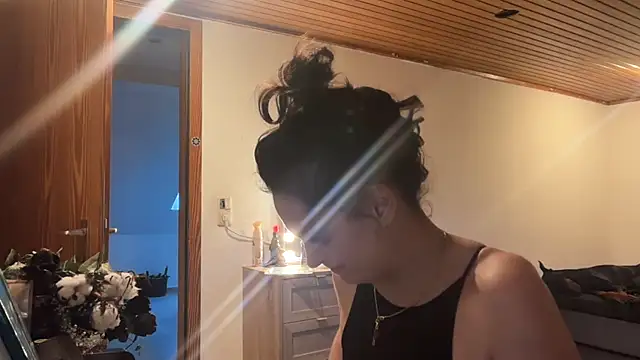 JeSuisUnTapin online show from 12.19.25