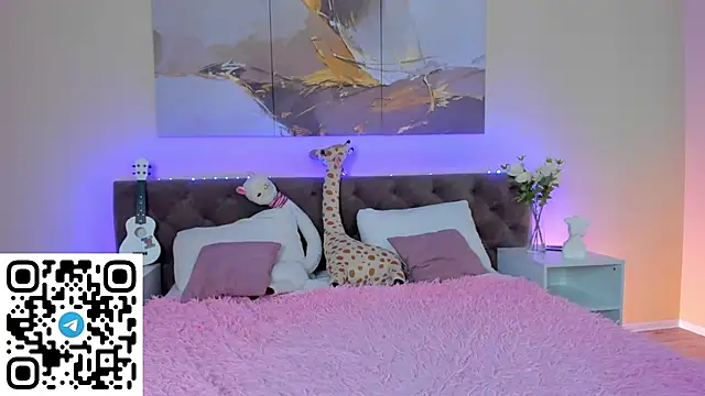 Snapshot of Ariella_Sol chatting on 01.15.25 Ariella Sol online show from 01.15.25