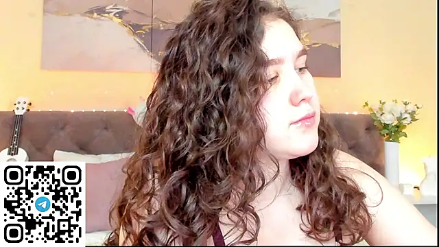 Snapshot of Ariella_Sol chatting on 01.22.25 Ariella Sol online show from 01.22.25