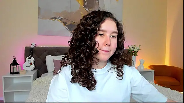 Snapshot of Ariella_Sol chatting on 01.27.25 Ariella Sol online show from 01.27.25
