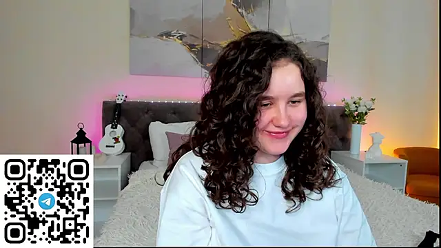 Snapshot of Ariella_Sol chatting on 01.27.25 Ariella Sol online show from 01.27.25